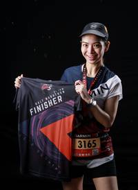 BIB: 3165
                            <button type="button" onclick="openModal(5806521)" class="btn btn-primary btn-sm float-right btn-popup" data-toggle="modal" data-target=".modal-high-quality">
                        <i class="fas fa-shopping-cart"></i> Add to Cart
                    </button>
                                            <button type="button" onclick="isThisMe(5806521, true)" class="btn btn-success btn-sm float-right btn-popup btn-isme hidden" data-toggle="tooltip" data-placement="bottom" title="นี่คือรูปของคุณใช่ไหม คลิกที่นี่เพื่อเอาเข้าอัลบั้ม">
                        <i class="fas fa-plus"></i> Add to album
                    </button>
                    <button type="button" onclick="isThisMe(5806521, false)" class="btn btn-warning btn-sm float-right btn-popup btn-isnotme hidden">
                        <i class="fas fa-ban"></i> Remove from album
                    </button>