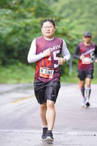 BIB: 5361
                            <button type="button" onclick="openModal(5738830)" class="btn btn-primary btn-sm float-right btn-popup" data-toggle="modal" data-target=".modal-high-quality">
                        <i class="fas fa-shopping-cart"></i> Add to Cart
                    </button>
                                            <button type="button" onclick="isThisMe(5738830, true)" class="btn btn-success btn-sm float-right btn-popup btn-isme hidden" data-toggle="tooltip" data-placement="bottom" title="นี่คือรูปของคุณใช่ไหม คลิกที่นี่เพื่อเอาเข้าอัลบั้ม">
                        <i class="fas fa-plus"></i> Add to album
                    </button>
                    <button type="button" onclick="isThisMe(5738830, false)" class="btn btn-warning btn-sm float-right btn-popup btn-isnotme hidden">
                        <i class="fas fa-ban"></i> Remove from album
                    </button>