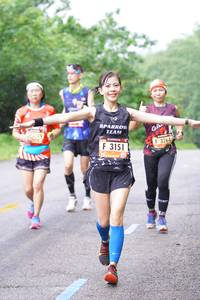 BIB: 3151, 3264
                            <button type="button" onclick="openModal(5733312)" class="btn btn-primary btn-sm float-right btn-popup" data-toggle="modal" data-target=".modal-high-quality">
                        <i class="fas fa-shopping-cart"></i> Add to Cart
                    </button>
                                            <button type="button" onclick="isThisMe(5733312, true)" class="btn btn-success btn-sm float-right btn-popup btn-isme hidden" data-toggle="tooltip" data-placement="bottom" title="นี่คือรูปของคุณใช่ไหม คลิกที่นี่เพื่อเอาเข้าอัลบั้ม">
                        <i class="fas fa-plus"></i> Add to album
                    </button>
                    <button type="button" onclick="isThisMe(5733312, false)" class="btn btn-warning btn-sm float-right btn-popup btn-isnotme hidden">
                        <i class="fas fa-ban"></i> Remove from album
                    </button>