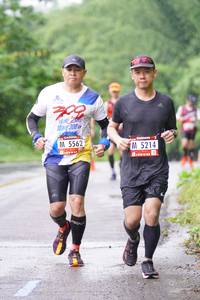 BIB: 300, 5562, 5214
                            <button type="button" onclick="openModal(5736978)" class="btn btn-primary btn-sm float-right btn-popup" data-toggle="modal" data-target=".modal-high-quality">
                        <i class="fas fa-shopping-cart"></i> Add to Cart
                    </button>
                                            <button type="button" onclick="isThisMe(5736978, true)" class="btn btn-success btn-sm float-right btn-popup btn-isme hidden" data-toggle="tooltip" data-placement="bottom" title="นี่คือรูปของคุณใช่ไหม คลิกที่นี่เพื่อเอาเข้าอัลบั้ม">
                        <i class="fas fa-plus"></i> Add to album
                    </button>
                    <button type="button" onclick="isThisMe(5736978, false)" class="btn btn-warning btn-sm float-right btn-popup btn-isnotme hidden">
                        <i class="fas fa-ban"></i> Remove from album
                    </button>