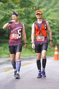 BIB: 5566, 5366
                            <button type="button" onclick="openModal(5737003)" class="btn btn-primary btn-sm float-right btn-popup" data-toggle="modal" data-target=".modal-high-quality">
                        <i class="fas fa-shopping-cart"></i> Add to Cart
                    </button>
                                            <button type="button" onclick="isThisMe(5737003, true)" class="btn btn-success btn-sm float-right btn-popup btn-isme hidden" data-toggle="tooltip" data-placement="bottom" title="นี่คือรูปของคุณใช่ไหม คลิกที่นี่เพื่อเอาเข้าอัลบั้ม">
                        <i class="fas fa-plus"></i> Add to album
                    </button>
                    <button type="button" onclick="isThisMe(5737003, false)" class="btn btn-warning btn-sm float-right btn-popup btn-isnotme hidden">
                        <i class="fas fa-ban"></i> Remove from album
                    </button>