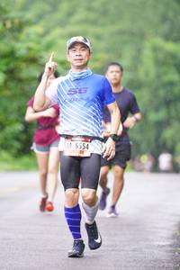 BIB: 5554
                            <button type="button" onclick="openModal(5698032)" class="btn btn-primary btn-sm float-right btn-popup" data-toggle="modal" data-target=".modal-high-quality">
                        <i class="fas fa-shopping-cart"></i> Add to Cart
                    </button>
                                            <button type="button" onclick="isThisMe(5698032, true)" class="btn btn-success btn-sm float-right btn-popup btn-isme hidden" data-toggle="tooltip" data-placement="bottom" title="นี่คือรูปของคุณใช่ไหม คลิกที่นี่เพื่อเอาเข้าอัลบั้ม">
                        <i class="fas fa-plus"></i> Add to album
                    </button>
                    <button type="button" onclick="isThisMe(5698032, false)" class="btn btn-warning btn-sm float-right btn-popup btn-isnotme hidden">
                        <i class="fas fa-ban"></i> Remove from album
                    </button>