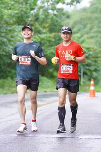 BIB: 5156, 5024
                            <button type="button" onclick="openModal(5739539)" class="btn btn-primary btn-sm float-right btn-popup" data-toggle="modal" data-target=".modal-high-quality">
                        <i class="fas fa-shopping-cart"></i> Add to Cart
                    </button>
                                            <button type="button" onclick="isThisMe(5739539, true)" class="btn btn-success btn-sm float-right btn-popup btn-isme hidden" data-toggle="tooltip" data-placement="bottom" title="นี่คือรูปของคุณใช่ไหม คลิกที่นี่เพื่อเอาเข้าอัลบั้ม">
                        <i class="fas fa-plus"></i> Add to album
                    </button>
                    <button type="button" onclick="isThisMe(5739539, false)" class="btn btn-warning btn-sm float-right btn-popup btn-isnotme hidden">
                        <i class="fas fa-ban"></i> Remove from album
                    </button>