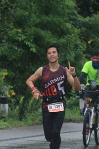 BIB: 1392
                            <button type="button" onclick="openModal(5631039)" class="btn btn-primary btn-sm float-right btn-popup" data-toggle="modal" data-target=".modal-high-quality">
                        <i class="fas fa-shopping-cart"></i> Add to Cart
                    </button>
                                            <button type="button" onclick="isThisMe(5631039, true)" class="btn btn-success btn-sm float-right btn-popup btn-isme hidden" data-toggle="tooltip" data-placement="bottom" title="นี่คือรูปของคุณใช่ไหม คลิกที่นี่เพื่อเอาเข้าอัลบั้ม">
                        <i class="fas fa-plus"></i> Add to album
                    </button>
                    <button type="button" onclick="isThisMe(5631039, false)" class="btn btn-warning btn-sm float-right btn-popup btn-isnotme hidden">
                        <i class="fas fa-ban"></i> Remove from album
                    </button>