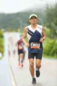 BIB: 1173
                            <button type="button" onclick="openModal(5538642)" class="btn btn-primary btn-sm float-right btn-popup" data-toggle="modal" data-target=".modal-high-quality">
                        <i class="fas fa-shopping-cart"></i> Add to Cart
                    </button>
                                            <button type="button" onclick="isThisMe(5538642, true)" class="btn btn-success btn-sm float-right btn-popup btn-isme hidden" data-toggle="tooltip" data-placement="bottom" title="นี่คือรูปของคุณใช่ไหม คลิกที่นี่เพื่อเอาเข้าอัลบั้ม">
                        <i class="fas fa-plus"></i> Add to album
                    </button>
                    <button type="button" onclick="isThisMe(5538642, false)" class="btn btn-warning btn-sm float-right btn-popup btn-isnotme hidden">
                        <i class="fas fa-ban"></i> Remove from album
                    </button>