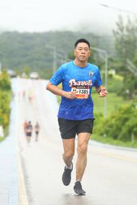 BIB: 1385
                            <button type="button" onclick="openModal(5538418)" class="btn btn-primary btn-sm float-right btn-popup" data-toggle="modal" data-target=".modal-high-quality">
                        <i class="fas fa-shopping-cart"></i> Add to Cart
                    </button>
                                            <button type="button" onclick="isThisMe(5538418, true)" class="btn btn-success btn-sm float-right btn-popup btn-isme hidden" data-toggle="tooltip" data-placement="bottom" title="นี่คือรูปของคุณใช่ไหม คลิกที่นี่เพื่อเอาเข้าอัลบั้ม">
                        <i class="fas fa-plus"></i> Add to album
                    </button>
                    <button type="button" onclick="isThisMe(5538418, false)" class="btn btn-warning btn-sm float-right btn-popup btn-isnotme hidden">
                        <i class="fas fa-ban"></i> Remove from album
                    </button>