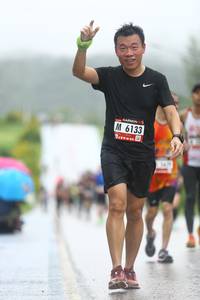 BIB: 6133
                            <button type="button" onclick="openModal(5545000)" class="btn btn-primary btn-sm float-right btn-popup" data-toggle="modal" data-target=".modal-high-quality">
                        <i class="fas fa-shopping-cart"></i> Add to Cart
                    </button>
                                            <button type="button" onclick="isThisMe(5545000, true)" class="btn btn-success btn-sm float-right btn-popup btn-isme hidden" data-toggle="tooltip" data-placement="bottom" title="นี่คือรูปของคุณใช่ไหม คลิกที่นี่เพื่อเอาเข้าอัลบั้ม">
                        <i class="fas fa-plus"></i> Add to album
                    </button>
                    <button type="button" onclick="isThisMe(5545000, false)" class="btn btn-warning btn-sm float-right btn-popup btn-isnotme hidden">
                        <i class="fas fa-ban"></i> Remove from album
                    </button>