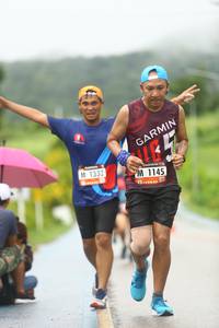 BIB: 1332, 1145
                            <button type="button" onclick="openModal(5538557)" class="btn btn-primary btn-sm float-right btn-popup" data-toggle="modal" data-target=".modal-high-quality">
                        <i class="fas fa-shopping-cart"></i> Add to Cart
                    </button>
                                            <button type="button" onclick="isThisMe(5538557, true)" class="btn btn-success btn-sm float-right btn-popup btn-isme hidden" data-toggle="tooltip" data-placement="bottom" title="นี่คือรูปของคุณใช่ไหม คลิกที่นี่เพื่อเอาเข้าอัลบั้ม">
                        <i class="fas fa-plus"></i> Add to album
                    </button>
                    <button type="button" onclick="isThisMe(5538557, false)" class="btn btn-warning btn-sm float-right btn-popup btn-isnotme hidden">
                        <i class="fas fa-ban"></i> Remove from album
                    </button>