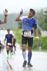 BIB: 5730
                            <button type="button" onclick="openModal(5545517)" class="btn btn-primary btn-sm float-right btn-popup" data-toggle="modal" data-target=".modal-high-quality">
                        <i class="fas fa-shopping-cart"></i> Add to Cart
                    </button>
                                            <button type="button" onclick="isThisMe(5545517, true)" class="btn btn-success btn-sm float-right btn-popup btn-isme hidden" data-toggle="tooltip" data-placement="bottom" title="นี่คือรูปของคุณใช่ไหม คลิกที่นี่เพื่อเอาเข้าอัลบั้ม">
                        <i class="fas fa-plus"></i> Add to album
                    </button>
                    <button type="button" onclick="isThisMe(5545517, false)" class="btn btn-warning btn-sm float-right btn-popup btn-isnotme hidden">
                        <i class="fas fa-ban"></i> Remove from album
                    </button>