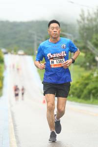 BIB: 1385
                            <button type="button" onclick="openModal(5538421)" class="btn btn-primary btn-sm float-right btn-popup" data-toggle="modal" data-target=".modal-high-quality">
                        <i class="fas fa-shopping-cart"></i> Add to Cart
                    </button>
                                            <button type="button" onclick="isThisMe(5538421, true)" class="btn btn-success btn-sm float-right btn-popup btn-isme hidden" data-toggle="tooltip" data-placement="bottom" title="นี่คือรูปของคุณใช่ไหม คลิกที่นี่เพื่อเอาเข้าอัลบั้ม">
                        <i class="fas fa-plus"></i> Add to album
                    </button>
                    <button type="button" onclick="isThisMe(5538421, false)" class="btn btn-warning btn-sm float-right btn-popup btn-isnotme hidden">
                        <i class="fas fa-ban"></i> Remove from album
                    </button>