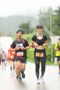 BIB: 1703, 3200
                            <button type="button" onclick="openModal(5541397)" class="btn btn-primary btn-sm float-right btn-popup" data-toggle="modal" data-target=".modal-high-quality">
                        <i class="fas fa-shopping-cart"></i> Add to Cart
                    </button>
                                            <button type="button" onclick="isThisMe(5541397, true)" class="btn btn-success btn-sm float-right btn-popup btn-isme hidden" data-toggle="tooltip" data-placement="bottom" title="นี่คือรูปของคุณใช่ไหม คลิกที่นี่เพื่อเอาเข้าอัลบั้ม">
                        <i class="fas fa-plus"></i> Add to album
                    </button>
                    <button type="button" onclick="isThisMe(5541397, false)" class="btn btn-warning btn-sm float-right btn-popup btn-isnotme hidden">
                        <i class="fas fa-ban"></i> Remove from album
                    </button>