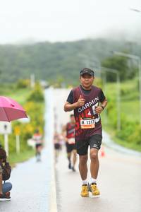 BIB: 1317
                            <button type="button" onclick="openModal(5538519)" class="btn btn-primary btn-sm float-right btn-popup" data-toggle="modal" data-target=".modal-high-quality">
                        <i class="fas fa-shopping-cart"></i> Add to Cart
                    </button>
                                            <button type="button" onclick="isThisMe(5538519, true)" class="btn btn-success btn-sm float-right btn-popup btn-isme hidden" data-toggle="tooltip" data-placement="bottom" title="นี่คือรูปของคุณใช่ไหม คลิกที่นี่เพื่อเอาเข้าอัลบั้ม">
                        <i class="fas fa-plus"></i> Add to album
                    </button>
                    <button type="button" onclick="isThisMe(5538519, false)" class="btn btn-warning btn-sm float-right btn-popup btn-isnotme hidden">
                        <i class="fas fa-ban"></i> Remove from album
                    </button>