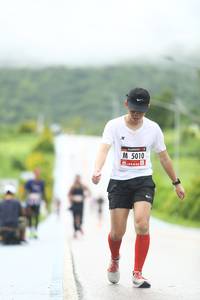 BIB: 5010
                            <button type="button" onclick="openModal(5548328)" class="btn btn-primary btn-sm float-right btn-popup" data-toggle="modal" data-target=".modal-high-quality">
                        <i class="fas fa-shopping-cart"></i> Add to Cart
                    </button>
                                            <button type="button" onclick="isThisMe(5548328, true)" class="btn btn-success btn-sm float-right btn-popup btn-isme hidden" data-toggle="tooltip" data-placement="bottom" title="นี่คือรูปของคุณใช่ไหม คลิกที่นี่เพื่อเอาเข้าอัลบั้ม">
                        <i class="fas fa-plus"></i> Add to album
                    </button>
                    <button type="button" onclick="isThisMe(5548328, false)" class="btn btn-warning btn-sm float-right btn-popup btn-isnotme hidden">
                        <i class="fas fa-ban"></i> Remove from album
                    </button>