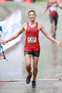 BIB: 5008
                            <button type="button" onclick="openModal(5536673)" class="btn btn-primary btn-sm float-right btn-popup" data-toggle="modal" data-target=".modal-high-quality">
                        <i class="fas fa-shopping-cart"></i> Add to Cart
                    </button>
                                            <button type="button" onclick="isThisMe(5536673, true)" class="btn btn-success btn-sm float-right btn-popup btn-isme hidden" data-toggle="tooltip" data-placement="bottom" title="นี่คือรูปของคุณใช่ไหม คลิกที่นี่เพื่อเอาเข้าอัลบั้ม">
                        <i class="fas fa-plus"></i> Add to album
                    </button>
                    <button type="button" onclick="isThisMe(5536673, false)" class="btn btn-warning btn-sm float-right btn-popup btn-isnotme hidden">
                        <i class="fas fa-ban"></i> Remove from album
                    </button>