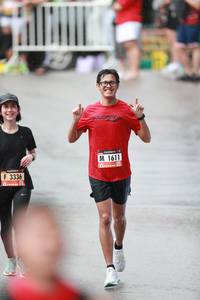 BIB: 1611, 3336
                            <button type="button" onclick="openModal(5541935)" class="btn btn-primary btn-sm float-right btn-popup" data-toggle="modal" data-target=".modal-high-quality">
                        <i class="fas fa-shopping-cart"></i> Add to Cart
                    </button>
                                            <button type="button" onclick="isThisMe(5541935, true)" class="btn btn-success btn-sm float-right btn-popup btn-isme hidden" data-toggle="tooltip" data-placement="bottom" title="นี่คือรูปของคุณใช่ไหม คลิกที่นี่เพื่อเอาเข้าอัลบั้ม">
                        <i class="fas fa-plus"></i> Add to album
                    </button>
                    <button type="button" onclick="isThisMe(5541935, false)" class="btn btn-warning btn-sm float-right btn-popup btn-isnotme hidden">
                        <i class="fas fa-ban"></i> Remove from album
                    </button>