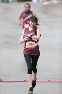 BIB: 3388
                            <button type="button" onclick="openModal(5535963)" class="btn btn-primary btn-sm float-right btn-popup" data-toggle="modal" data-target=".modal-high-quality">
                        <i class="fas fa-shopping-cart"></i> Add to Cart
                    </button>
                                            <button type="button" onclick="isThisMe(5535963, true)" class="btn btn-success btn-sm float-right btn-popup btn-isme hidden" data-toggle="tooltip" data-placement="bottom" title="นี่คือรูปของคุณใช่ไหม คลิกที่นี่เพื่อเอาเข้าอัลบั้ม">
                        <i class="fas fa-plus"></i> Add to album
                    </button>
                    <button type="button" onclick="isThisMe(5535963, false)" class="btn btn-warning btn-sm float-right btn-popup btn-isnotme hidden">
                        <i class="fas fa-ban"></i> Remove from album
                    </button>