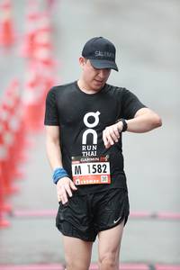 BIB: 1582
                            <button type="button" onclick="openModal(5536907)" class="btn btn-primary btn-sm float-right btn-popup" data-toggle="modal" data-target=".modal-high-quality">
                        <i class="fas fa-shopping-cart"></i> Add to Cart
                    </button>
                                            <button type="button" onclick="isThisMe(5536907, true)" class="btn btn-success btn-sm float-right btn-popup btn-isme hidden" data-toggle="tooltip" data-placement="bottom" title="นี่คือรูปของคุณใช่ไหม คลิกที่นี่เพื่อเอาเข้าอัลบั้ม">
                        <i class="fas fa-plus"></i> Add to album
                    </button>
                    <button type="button" onclick="isThisMe(5536907, false)" class="btn btn-warning btn-sm float-right btn-popup btn-isnotme hidden">
                        <i class="fas fa-ban"></i> Remove from album
                    </button>