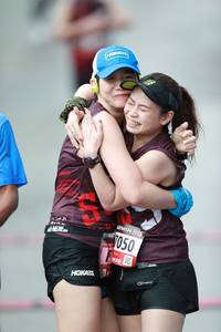 BIB: 050
                            <button type="button" onclick="openModal(5560376)" class="btn btn-primary btn-sm float-right btn-popup" data-toggle="modal" data-target=".modal-high-quality">
                        <i class="fas fa-shopping-cart"></i> Add to Cart
                    </button>
                                            <button type="button" onclick="isThisMe(5560376, true)" class="btn btn-success btn-sm float-right btn-popup btn-isme hidden" data-toggle="tooltip" data-placement="bottom" title="นี่คือรูปของคุณใช่ไหม คลิกที่นี่เพื่อเอาเข้าอัลบั้ม">
                        <i class="fas fa-plus"></i> Add to album
                    </button>
                    <button type="button" onclick="isThisMe(5560376, false)" class="btn btn-warning btn-sm float-right btn-popup btn-isnotme hidden">
                        <i class="fas fa-ban"></i> Remove from album
                    </button>