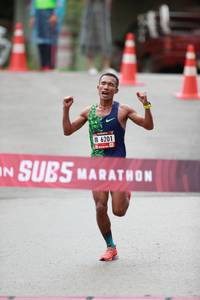 BIB: 6201
                            <button type="button" onclick="openModal(5533121)" class="btn btn-primary btn-sm float-right btn-popup" data-toggle="modal" data-target=".modal-high-quality">
                        <i class="fas fa-shopping-cart"></i> Add to Cart
                    </button>
                                            <button type="button" onclick="isThisMe(5533121, true)" class="btn btn-success btn-sm float-right btn-popup btn-isme hidden" data-toggle="tooltip" data-placement="bottom" title="นี่คือรูปของคุณใช่ไหม คลิกที่นี่เพื่อเอาเข้าอัลบั้ม">
                        <i class="fas fa-plus"></i> Add to album
                    </button>
                    <button type="button" onclick="isThisMe(5533121, false)" class="btn btn-warning btn-sm float-right btn-popup btn-isnotme hidden">
                        <i class="fas fa-ban"></i> Remove from album
                    </button>