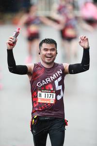 BIB: 1171
                            <button type="button" onclick="openModal(5553760)" class="btn btn-primary btn-sm float-right btn-popup" data-toggle="modal" data-target=".modal-high-quality">
                        <i class="fas fa-shopping-cart"></i> Add to Cart
                    </button>
                                            <button type="button" onclick="isThisMe(5553760, true)" class="btn btn-success btn-sm float-right btn-popup btn-isme hidden" data-toggle="tooltip" data-placement="bottom" title="นี่คือรูปของคุณใช่ไหม คลิกที่นี่เพื่อเอาเข้าอัลบั้ม">
                        <i class="fas fa-plus"></i> Add to album
                    </button>
                    <button type="button" onclick="isThisMe(5553760, false)" class="btn btn-warning btn-sm float-right btn-popup btn-isnotme hidden">
                        <i class="fas fa-ban"></i> Remove from album
                    </button>