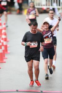 BIB: 3389, 1679
                            <button type="button" onclick="openModal(5555460)" class="btn btn-primary btn-sm float-right btn-popup" data-toggle="modal" data-target=".modal-high-quality">
                        <i class="fas fa-shopping-cart"></i> Add to Cart
                    </button>
                                            <button type="button" onclick="isThisMe(5555460, true)" class="btn btn-success btn-sm float-right btn-popup btn-isme hidden" data-toggle="tooltip" data-placement="bottom" title="นี่คือรูปของคุณใช่ไหม คลิกที่นี่เพื่อเอาเข้าอัลบั้ม">
                        <i class="fas fa-plus"></i> Add to album
                    </button>
                    <button type="button" onclick="isThisMe(5555460, false)" class="btn btn-warning btn-sm float-right btn-popup btn-isnotme hidden">
                        <i class="fas fa-ban"></i> Remove from album
                    </button>