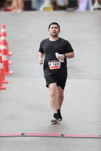 BIB: 1654
                            <button type="button" onclick="openModal(5560977)" class="btn btn-primary btn-sm float-right btn-popup" data-toggle="modal" data-target=".modal-high-quality">
                        <i class="fas fa-shopping-cart"></i> Add to Cart
                    </button>
                                            <button type="button" onclick="isThisMe(5560977, true)" class="btn btn-success btn-sm float-right btn-popup btn-isme hidden" data-toggle="tooltip" data-placement="bottom" title="นี่คือรูปของคุณใช่ไหม คลิกที่นี่เพื่อเอาเข้าอัลบั้ม">
                        <i class="fas fa-plus"></i> Add to album
                    </button>
                    <button type="button" onclick="isThisMe(5560977, false)" class="btn btn-warning btn-sm float-right btn-popup btn-isnotme hidden">
                        <i class="fas fa-ban"></i> Remove from album
                    </button>