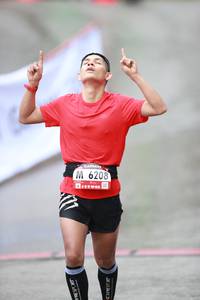 BIB: 6208
                            <button type="button" onclick="openModal(5553842)" class="btn btn-primary btn-sm float-right btn-popup" data-toggle="modal" data-target=".modal-high-quality">
                        <i class="fas fa-shopping-cart"></i> Add to Cart
                    </button>
                                            <button type="button" onclick="isThisMe(5553842, true)" class="btn btn-success btn-sm float-right btn-popup btn-isme hidden" data-toggle="tooltip" data-placement="bottom" title="นี่คือรูปของคุณใช่ไหม คลิกที่นี่เพื่อเอาเข้าอัลบั้ม">
                        <i class="fas fa-plus"></i> Add to album
                    </button>
                    <button type="button" onclick="isThisMe(5553842, false)" class="btn btn-warning btn-sm float-right btn-popup btn-isnotme hidden">
                        <i class="fas fa-ban"></i> Remove from album
                    </button>