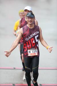 BIB: 1370
                            <button type="button" onclick="openModal(5551693)" class="btn btn-primary btn-sm float-right btn-popup" data-toggle="modal" data-target=".modal-high-quality">
                        <i class="fas fa-shopping-cart"></i> Add to Cart
                    </button>
                                            <button type="button" onclick="isThisMe(5551693, true)" class="btn btn-success btn-sm float-right btn-popup btn-isme hidden" data-toggle="tooltip" data-placement="bottom" title="นี่คือรูปของคุณใช่ไหม คลิกที่นี่เพื่อเอาเข้าอัลบั้ม">
                        <i class="fas fa-plus"></i> Add to album
                    </button>
                    <button type="button" onclick="isThisMe(5551693, false)" class="btn btn-warning btn-sm float-right btn-popup btn-isnotme hidden">
                        <i class="fas fa-ban"></i> Remove from album
                    </button>