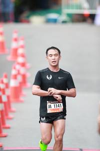 BIB: 1141
                            <button type="button" onclick="openModal(5533936)" class="btn btn-primary btn-sm float-right btn-popup" data-toggle="modal" data-target=".modal-high-quality">
                        <i class="fas fa-shopping-cart"></i> Add to Cart
                    </button>
                                            <button type="button" onclick="isThisMe(5533936, true)" class="btn btn-success btn-sm float-right btn-popup btn-isme hidden" data-toggle="tooltip" data-placement="bottom" title="นี่คือรูปของคุณใช่ไหม คลิกที่นี่เพื่อเอาเข้าอัลบั้ม">
                        <i class="fas fa-plus"></i> Add to album
                    </button>
                    <button type="button" onclick="isThisMe(5533936, false)" class="btn btn-warning btn-sm float-right btn-popup btn-isnotme hidden">
                        <i class="fas fa-ban"></i> Remove from album
                    </button>