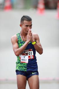 BIB: 201
                            <button type="button" onclick="openModal(5533215)" class="btn btn-primary btn-sm float-right btn-popup" data-toggle="modal" data-target=".modal-high-quality">
                        <i class="fas fa-shopping-cart"></i> Add to Cart
                    </button>
                                            <button type="button" onclick="isThisMe(5533215, true)" class="btn btn-success btn-sm float-right btn-popup btn-isme hidden" data-toggle="tooltip" data-placement="bottom" title="นี่คือรูปของคุณใช่ไหม คลิกที่นี่เพื่อเอาเข้าอัลบั้ม">
                        <i class="fas fa-plus"></i> Add to album
                    </button>
                    <button type="button" onclick="isThisMe(5533215, false)" class="btn btn-warning btn-sm float-right btn-popup btn-isnotme hidden">
                        <i class="fas fa-ban"></i> Remove from album
                    </button>