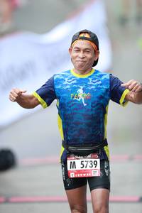 BIB: 5739
                            <button type="button" onclick="openModal(5554911)" class="btn btn-primary btn-sm float-right btn-popup" data-toggle="modal" data-target=".modal-high-quality">
                        <i class="fas fa-shopping-cart"></i> Add to Cart
                    </button>
                                            <button type="button" onclick="isThisMe(5554911, true)" class="btn btn-success btn-sm float-right btn-popup btn-isme hidden" data-toggle="tooltip" data-placement="bottom" title="นี่คือรูปของคุณใช่ไหม คลิกที่นี่เพื่อเอาเข้าอัลบั้ม">
                        <i class="fas fa-plus"></i> Add to album
                    </button>
                    <button type="button" onclick="isThisMe(5554911, false)" class="btn btn-warning btn-sm float-right btn-popup btn-isnotme hidden">
                        <i class="fas fa-ban"></i> Remove from album
                    </button>