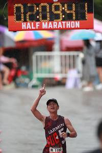 BIB: 1180
                            <button type="button" onclick="openModal(5535641)" class="btn btn-primary btn-sm float-right btn-popup" data-toggle="modal" data-target=".modal-high-quality">
                        <i class="fas fa-shopping-cart"></i> Add to Cart
                    </button>
                                            <button type="button" onclick="isThisMe(5535641, true)" class="btn btn-success btn-sm float-right btn-popup btn-isme hidden" data-toggle="tooltip" data-placement="bottom" title="นี่คือรูปของคุณใช่ไหม คลิกที่นี่เพื่อเอาเข้าอัลบั้ม">
                        <i class="fas fa-plus"></i> Add to album
                    </button>
                    <button type="button" onclick="isThisMe(5535641, false)" class="btn btn-warning btn-sm float-right btn-popup btn-isnotme hidden">
                        <i class="fas fa-ban"></i> Remove from album
                    </button>