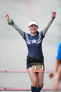 BIB: 3339
                            <button type="button" onclick="openModal(5553813)" class="btn btn-primary btn-sm float-right btn-popup" data-toggle="modal" data-target=".modal-high-quality">
                        <i class="fas fa-shopping-cart"></i> Add to Cart
                    </button>
                                            <button type="button" onclick="isThisMe(5553813, true)" class="btn btn-success btn-sm float-right btn-popup btn-isme hidden" data-toggle="tooltip" data-placement="bottom" title="นี่คือรูปของคุณใช่ไหม คลิกที่นี่เพื่อเอาเข้าอัลบั้ม">
                        <i class="fas fa-plus"></i> Add to album
                    </button>
                    <button type="button" onclick="isThisMe(5553813, false)" class="btn btn-warning btn-sm float-right btn-popup btn-isnotme hidden">
                        <i class="fas fa-ban"></i> Remove from album
                    </button>