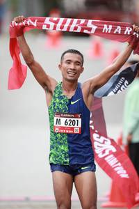 BIB: 6201
                            <button type="button" onclick="openModal(5533185)" class="btn btn-primary btn-sm float-right btn-popup" data-toggle="modal" data-target=".modal-high-quality">
                        <i class="fas fa-shopping-cart"></i> Add to Cart
                    </button>
                                            <button type="button" onclick="isThisMe(5533185, true)" class="btn btn-success btn-sm float-right btn-popup btn-isme hidden" data-toggle="tooltip" data-placement="bottom" title="นี่คือรูปของคุณใช่ไหม คลิกที่นี่เพื่อเอาเข้าอัลบั้ม">
                        <i class="fas fa-plus"></i> Add to album
                    </button>
                    <button type="button" onclick="isThisMe(5533185, false)" class="btn btn-warning btn-sm float-right btn-popup btn-isnotme hidden">
                        <i class="fas fa-ban"></i> Remove from album
                    </button>