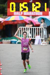 BIB: 121, 1606, 
                            <button type="button" onclick="openModal(5533845)" class="btn btn-primary btn-sm float-right btn-popup" data-toggle="modal" data-target=".modal-high-quality">
                        <i class="fas fa-shopping-cart"></i> Add to Cart
                    </button>
                                            <button type="button" onclick="isThisMe(5533845, true)" class="btn btn-success btn-sm float-right btn-popup btn-isme hidden" data-toggle="tooltip" data-placement="bottom" title="นี่คือรูปของคุณใช่ไหม คลิกที่นี่เพื่อเอาเข้าอัลบั้ม">
                        <i class="fas fa-plus"></i> Add to album
                    </button>
                    <button type="button" onclick="isThisMe(5533845, false)" class="btn btn-warning btn-sm float-right btn-popup btn-isnotme hidden">
                        <i class="fas fa-ban"></i> Remove from album
                    </button>