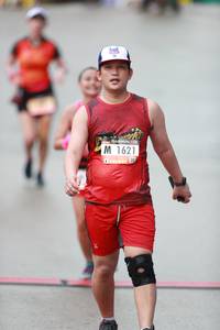 BIB: 1621
                            <button type="button" onclick="openModal(5556068)" class="btn btn-primary btn-sm float-right btn-popup" data-toggle="modal" data-target=".modal-high-quality">
                        <i class="fas fa-shopping-cart"></i> Add to Cart
                    </button>
                                            <button type="button" onclick="isThisMe(5556068, true)" class="btn btn-success btn-sm float-right btn-popup btn-isme hidden" data-toggle="tooltip" data-placement="bottom" title="นี่คือรูปของคุณใช่ไหม คลิกที่นี่เพื่อเอาเข้าอัลบั้ม">
                        <i class="fas fa-plus"></i> Add to album
                    </button>
                    <button type="button" onclick="isThisMe(5556068, false)" class="btn btn-warning btn-sm float-right btn-popup btn-isnotme hidden">
                        <i class="fas fa-ban"></i> Remove from album
                    </button>