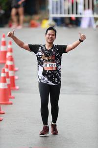 BIB: 1301
                            <button type="button" onclick="openModal(5560656)" class="btn btn-primary btn-sm float-right btn-popup" data-toggle="modal" data-target=".modal-high-quality">
                        <i class="fas fa-shopping-cart"></i> Add to Cart
                    </button>
                                            <button type="button" onclick="isThisMe(5560656, true)" class="btn btn-success btn-sm float-right btn-popup btn-isme hidden" data-toggle="tooltip" data-placement="bottom" title="นี่คือรูปของคุณใช่ไหม คลิกที่นี่เพื่อเอาเข้าอัลบั้ม">
                        <i class="fas fa-plus"></i> Add to album
                    </button>
                    <button type="button" onclick="isThisMe(5560656, false)" class="btn btn-warning btn-sm float-right btn-popup btn-isnotme hidden">
                        <i class="fas fa-ban"></i> Remove from album
                    </button>