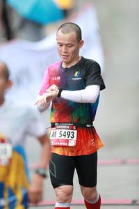 BIB: 6668, 5493
                            <button type="button" onclick="openModal(5558791)" class="btn btn-primary btn-sm float-right btn-popup" data-toggle="modal" data-target=".modal-high-quality">
                        <i class="fas fa-shopping-cart"></i> Add to Cart
                    </button>
                                            <button type="button" onclick="isThisMe(5558791, true)" class="btn btn-success btn-sm float-right btn-popup btn-isme hidden" data-toggle="tooltip" data-placement="bottom" title="นี่คือรูปของคุณใช่ไหม คลิกที่นี่เพื่อเอาเข้าอัลบั้ม">
                        <i class="fas fa-plus"></i> Add to album
                    </button>
                    <button type="button" onclick="isThisMe(5558791, false)" class="btn btn-warning btn-sm float-right btn-popup btn-isnotme hidden">
                        <i class="fas fa-ban"></i> Remove from album
                    </button>