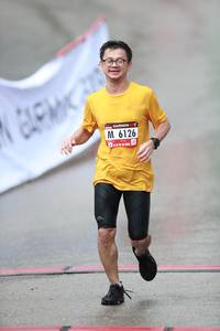 BIB: 6126
                            <button type="button" onclick="openModal(5556165)" class="btn btn-primary btn-sm float-right btn-popup" data-toggle="modal" data-target=".modal-high-quality">
                        <i class="fas fa-shopping-cart"></i> Add to Cart
                    </button>
                                            <button type="button" onclick="isThisMe(5556165, true)" class="btn btn-success btn-sm float-right btn-popup btn-isme hidden" data-toggle="tooltip" data-placement="bottom" title="นี่คือรูปของคุณใช่ไหม คลิกที่นี่เพื่อเอาเข้าอัลบั้ม">
                        <i class="fas fa-plus"></i> Add to album
                    </button>
                    <button type="button" onclick="isThisMe(5556165, false)" class="btn btn-warning btn-sm float-right btn-popup btn-isnotme hidden">
                        <i class="fas fa-ban"></i> Remove from album
                    </button>