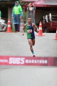 BIB: 6201
                            <button type="button" onclick="openModal(5533112)" class="btn btn-primary btn-sm float-right btn-popup" data-toggle="modal" data-target=".modal-high-quality">
                        <i class="fas fa-shopping-cart"></i> Add to Cart
                    </button>
                                            <button type="button" onclick="isThisMe(5533112, true)" class="btn btn-success btn-sm float-right btn-popup btn-isme hidden" data-toggle="tooltip" data-placement="bottom" title="นี่คือรูปของคุณใช่ไหม คลิกที่นี่เพื่อเอาเข้าอัลบั้ม">
                        <i class="fas fa-plus"></i> Add to album
                    </button>
                    <button type="button" onclick="isThisMe(5533112, false)" class="btn btn-warning btn-sm float-right btn-popup btn-isnotme hidden">
                        <i class="fas fa-ban"></i> Remove from album
                    </button>