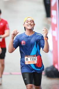 BIB: 1332
                            <button type="button" onclick="openModal(5535680)" class="btn btn-primary btn-sm float-right btn-popup" data-toggle="modal" data-target=".modal-high-quality">
                        <i class="fas fa-shopping-cart"></i> Add to Cart
                    </button>
                                            <button type="button" onclick="isThisMe(5535680, true)" class="btn btn-success btn-sm float-right btn-popup btn-isme hidden" data-toggle="tooltip" data-placement="bottom" title="นี่คือรูปของคุณใช่ไหม คลิกที่นี่เพื่อเอาเข้าอัลบั้ม">
                        <i class="fas fa-plus"></i> Add to album
                    </button>
                    <button type="button" onclick="isThisMe(5535680, false)" class="btn btn-warning btn-sm float-right btn-popup btn-isnotme hidden">
                        <i class="fas fa-ban"></i> Remove from album
                    </button>