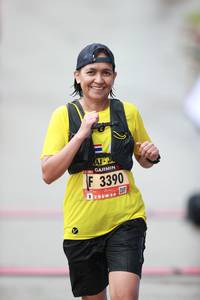 BIB: 3390
                            <button type="button" onclick="openModal(5552652)" class="btn btn-primary btn-sm float-right btn-popup" data-toggle="modal" data-target=".modal-high-quality">
                        <i class="fas fa-shopping-cart"></i> Add to Cart
                    </button>
                                            <button type="button" onclick="isThisMe(5552652, true)" class="btn btn-success btn-sm float-right btn-popup btn-isme hidden" data-toggle="tooltip" data-placement="bottom" title="นี่คือรูปของคุณใช่ไหม คลิกที่นี่เพื่อเอาเข้าอัลบั้ม">
                        <i class="fas fa-plus"></i> Add to album
                    </button>
                    <button type="button" onclick="isThisMe(5552652, false)" class="btn btn-warning btn-sm float-right btn-popup btn-isnotme hidden">
                        <i class="fas fa-ban"></i> Remove from album
                    </button>