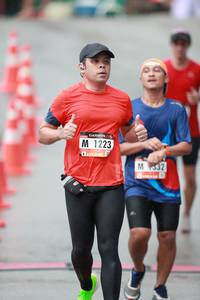 BIB: 1223, 332
                            <button type="button" onclick="openModal(5535662)" class="btn btn-primary btn-sm float-right btn-popup" data-toggle="modal" data-target=".modal-high-quality">
                        <i class="fas fa-shopping-cart"></i> Add to Cart
                    </button>
                                            <button type="button" onclick="isThisMe(5535662, true)" class="btn btn-success btn-sm float-right btn-popup btn-isme hidden" data-toggle="tooltip" data-placement="bottom" title="นี่คือรูปของคุณใช่ไหม คลิกที่นี่เพื่อเอาเข้าอัลบั้ม">
                        <i class="fas fa-plus"></i> Add to album
                    </button>
                    <button type="button" onclick="isThisMe(5535662, false)" class="btn btn-warning btn-sm float-right btn-popup btn-isnotme hidden">
                        <i class="fas fa-ban"></i> Remove from album
                    </button>