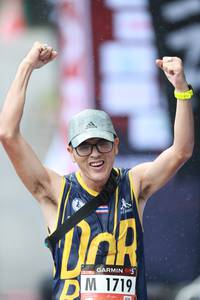 BIB: 1719
                            <button type="button" onclick="openModal(5535096)" class="btn btn-primary btn-sm float-right btn-popup" data-toggle="modal" data-target=".modal-high-quality">
                        <i class="fas fa-shopping-cart"></i> Add to Cart
                    </button>
                                            <button type="button" onclick="isThisMe(5535096, true)" class="btn btn-success btn-sm float-right btn-popup btn-isme hidden" data-toggle="tooltip" data-placement="bottom" title="นี่คือรูปของคุณใช่ไหม คลิกที่นี่เพื่อเอาเข้าอัลบั้ม">
                        <i class="fas fa-plus"></i> Add to album
                    </button>
                    <button type="button" onclick="isThisMe(5535096, false)" class="btn btn-warning btn-sm float-right btn-popup btn-isnotme hidden">
                        <i class="fas fa-ban"></i> Remove from album
                    </button>