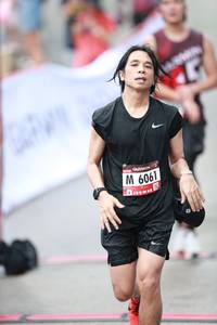 BIB: 6061
                            <button type="button" onclick="openModal(5560167)" class="btn btn-primary btn-sm float-right btn-popup" data-toggle="modal" data-target=".modal-high-quality">
                        <i class="fas fa-shopping-cart"></i> Add to Cart
                    </button>
                                            <button type="button" onclick="isThisMe(5560167, true)" class="btn btn-success btn-sm float-right btn-popup btn-isme hidden" data-toggle="tooltip" data-placement="bottom" title="นี่คือรูปของคุณใช่ไหม คลิกที่นี่เพื่อเอาเข้าอัลบั้ม">
                        <i class="fas fa-plus"></i> Add to album
                    </button>
                    <button type="button" onclick="isThisMe(5560167, false)" class="btn btn-warning btn-sm float-right btn-popup btn-isnotme hidden">
                        <i class="fas fa-ban"></i> Remove from album
                    </button>