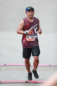 BIB: 1063
                            <button type="button" onclick="openModal(5534639)" class="btn btn-primary btn-sm float-right btn-popup" data-toggle="modal" data-target=".modal-high-quality">
                        <i class="fas fa-shopping-cart"></i> Add to Cart
                    </button>
                                            <button type="button" onclick="isThisMe(5534639, true)" class="btn btn-success btn-sm float-right btn-popup btn-isme hidden" data-toggle="tooltip" data-placement="bottom" title="นี่คือรูปของคุณใช่ไหม คลิกที่นี่เพื่อเอาเข้าอัลบั้ม">
                        <i class="fas fa-plus"></i> Add to album
                    </button>
                    <button type="button" onclick="isThisMe(5534639, false)" class="btn btn-warning btn-sm float-right btn-popup btn-isnotme hidden">
                        <i class="fas fa-ban"></i> Remove from album
                    </button>