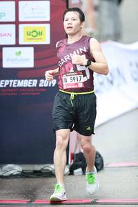 BIB: 201, 5917
                            <button type="button" onclick="openModal(5559437)" class="btn btn-primary btn-sm float-right btn-popup" data-toggle="modal" data-target=".modal-high-quality">
                        <i class="fas fa-shopping-cart"></i> Add to Cart
                    </button>
                                            <button type="button" onclick="isThisMe(5559437, true)" class="btn btn-success btn-sm float-right btn-popup btn-isme hidden" data-toggle="tooltip" data-placement="bottom" title="นี่คือรูปของคุณใช่ไหม คลิกที่นี่เพื่อเอาเข้าอัลบั้ม">
                        <i class="fas fa-plus"></i> Add to album
                    </button>
                    <button type="button" onclick="isThisMe(5559437, false)" class="btn btn-warning btn-sm float-right btn-popup btn-isnotme hidden">
                        <i class="fas fa-ban"></i> Remove from album
                    </button>