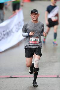 BIB: 6085
                            <button type="button" onclick="openModal(5558136)" class="btn btn-primary btn-sm float-right btn-popup" data-toggle="modal" data-target=".modal-high-quality">
                        <i class="fas fa-shopping-cart"></i> Add to Cart
                    </button>
                                            <button type="button" onclick="isThisMe(5558136, true)" class="btn btn-success btn-sm float-right btn-popup btn-isme hidden" data-toggle="tooltip" data-placement="bottom" title="นี่คือรูปของคุณใช่ไหม คลิกที่นี่เพื่อเอาเข้าอัลบั้ม">
                        <i class="fas fa-plus"></i> Add to album
                    </button>
                    <button type="button" onclick="isThisMe(5558136, false)" class="btn btn-warning btn-sm float-right btn-popup btn-isnotme hidden">
                        <i class="fas fa-ban"></i> Remove from album
                    </button>