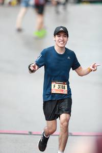 BIB: 3188
                            <button type="button" onclick="openModal(5554910)" class="btn btn-primary btn-sm float-right btn-popup" data-toggle="modal" data-target=".modal-high-quality">
                        <i class="fas fa-shopping-cart"></i> Add to Cart
                    </button>
                                            <button type="button" onclick="isThisMe(5554910, true)" class="btn btn-success btn-sm float-right btn-popup btn-isme hidden" data-toggle="tooltip" data-placement="bottom" title="นี่คือรูปของคุณใช่ไหม คลิกที่นี่เพื่อเอาเข้าอัลบั้ม">
                        <i class="fas fa-plus"></i> Add to album
                    </button>
                    <button type="button" onclick="isThisMe(5554910, false)" class="btn btn-warning btn-sm float-right btn-popup btn-isnotme hidden">
                        <i class="fas fa-ban"></i> Remove from album
                    </button>