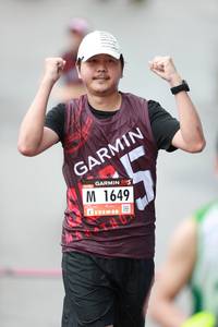 BIB: 1649
                            <button type="button" onclick="openModal(5558226)" class="btn btn-primary btn-sm float-right btn-popup" data-toggle="modal" data-target=".modal-high-quality">
                        <i class="fas fa-shopping-cart"></i> Add to Cart
                    </button>
                                            <button type="button" onclick="isThisMe(5558226, true)" class="btn btn-success btn-sm float-right btn-popup btn-isme hidden" data-toggle="tooltip" data-placement="bottom" title="นี่คือรูปของคุณใช่ไหม คลิกที่นี่เพื่อเอาเข้าอัลบั้ม">
                        <i class="fas fa-plus"></i> Add to album
                    </button>
                    <button type="button" onclick="isThisMe(5558226, false)" class="btn btn-warning btn-sm float-right btn-popup btn-isnotme hidden">
                        <i class="fas fa-ban"></i> Remove from album
                    </button>